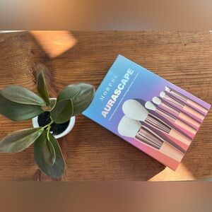 Morphe Aurascape 6 piece brush set NWT